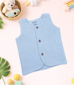 Sky blue 4-layer crinkled muslin jabla with wooden buttons — soft, airy & perfect for newborns and toddlers (NB–6M).