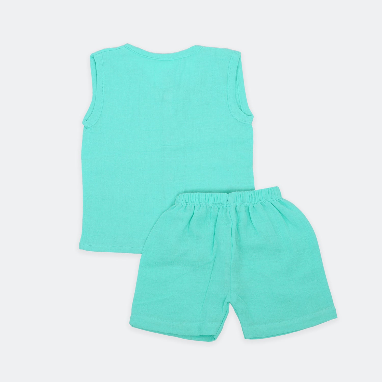 Breathable crinkled muslin jabla and shorts set for babies (3–18 months), perfect for soft everyday comfort.