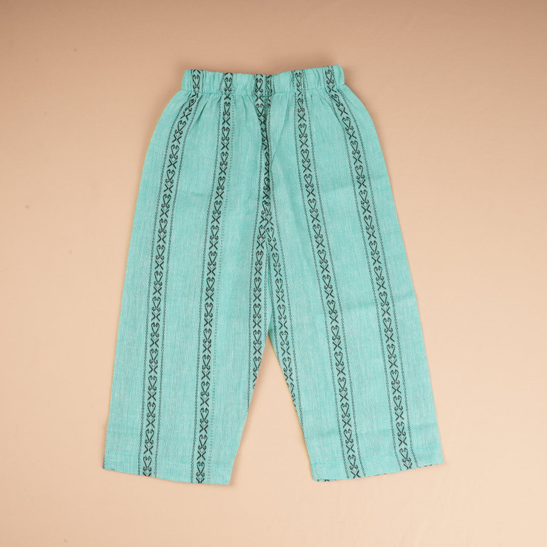 Mint green handloom cotton sleeveless top and pant set with lining and elastic fit for girls aged 1–5 years. Comfortable everyday kidswear from Boon Babies, Coimbatore.