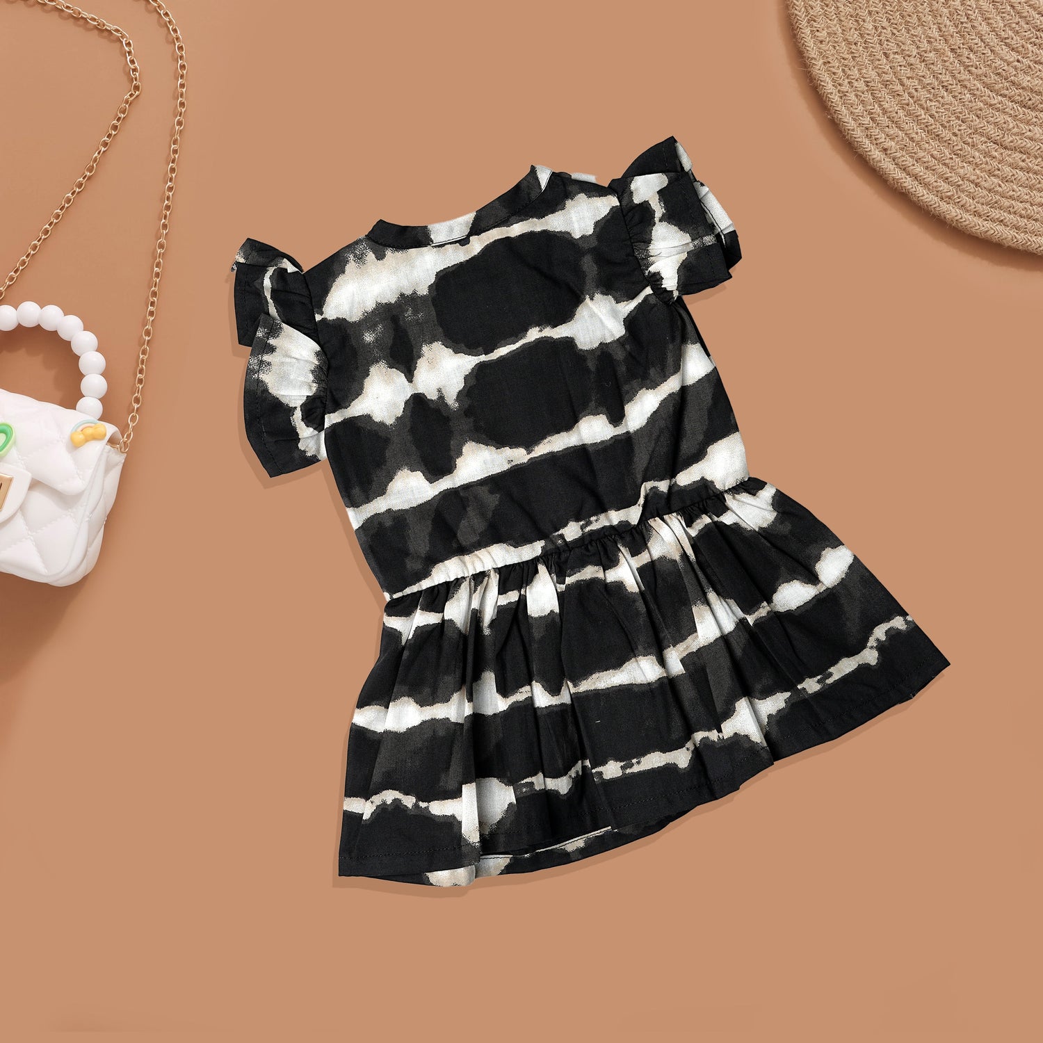 Chic Cotton Frock for Babies with Stylish Patterns