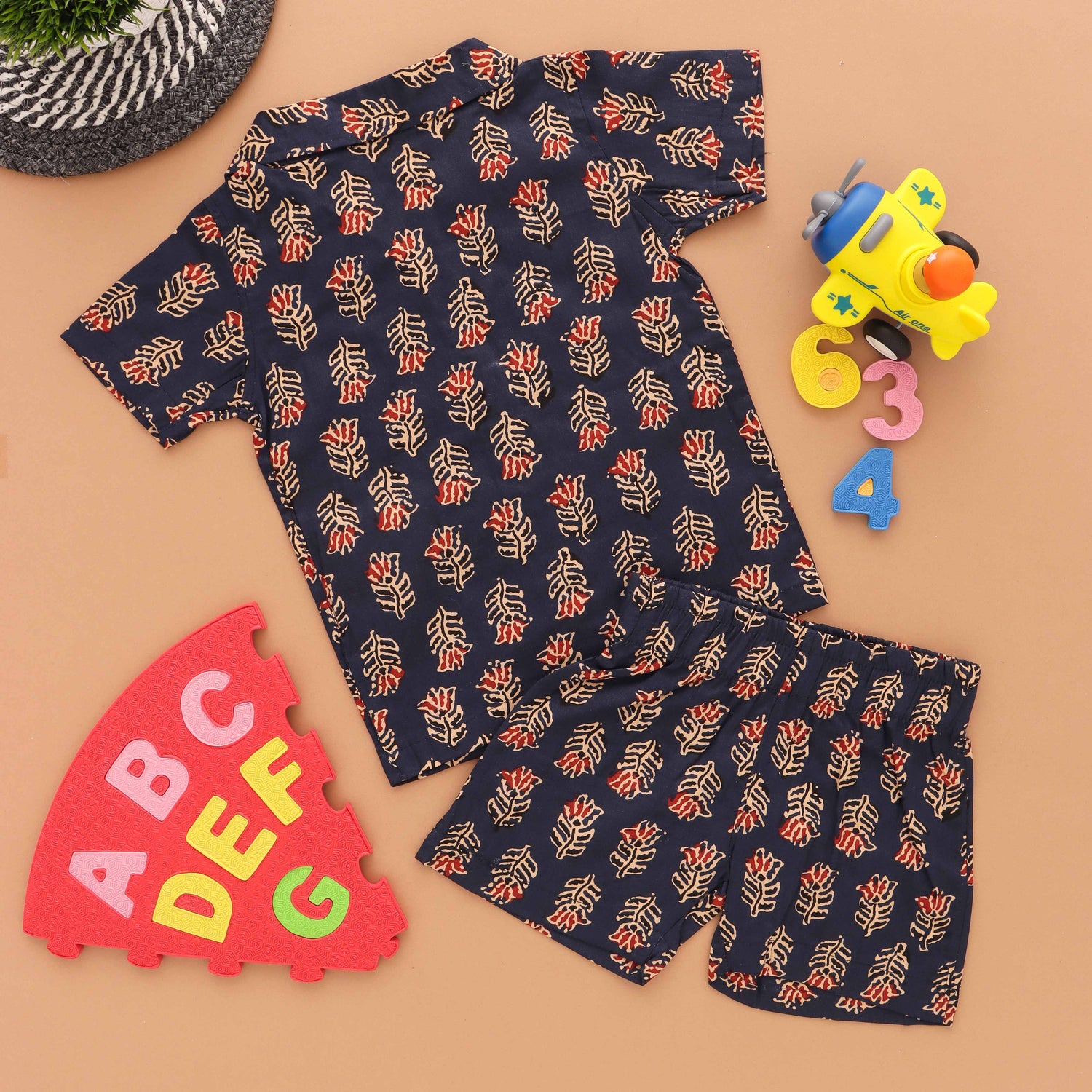 Floral Fantasy: Boys' Butta Print Shirt with Matching Shorts