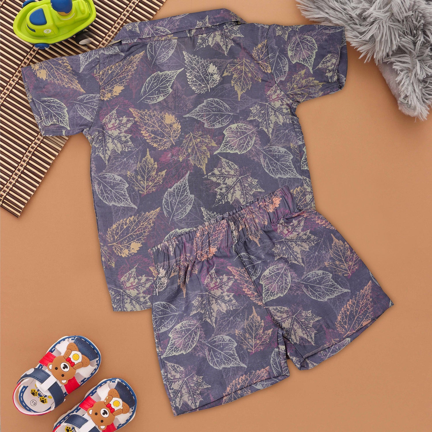 Treetop Tots: Adorable Boys' Shirt and Shorts Set with Leaf Prints