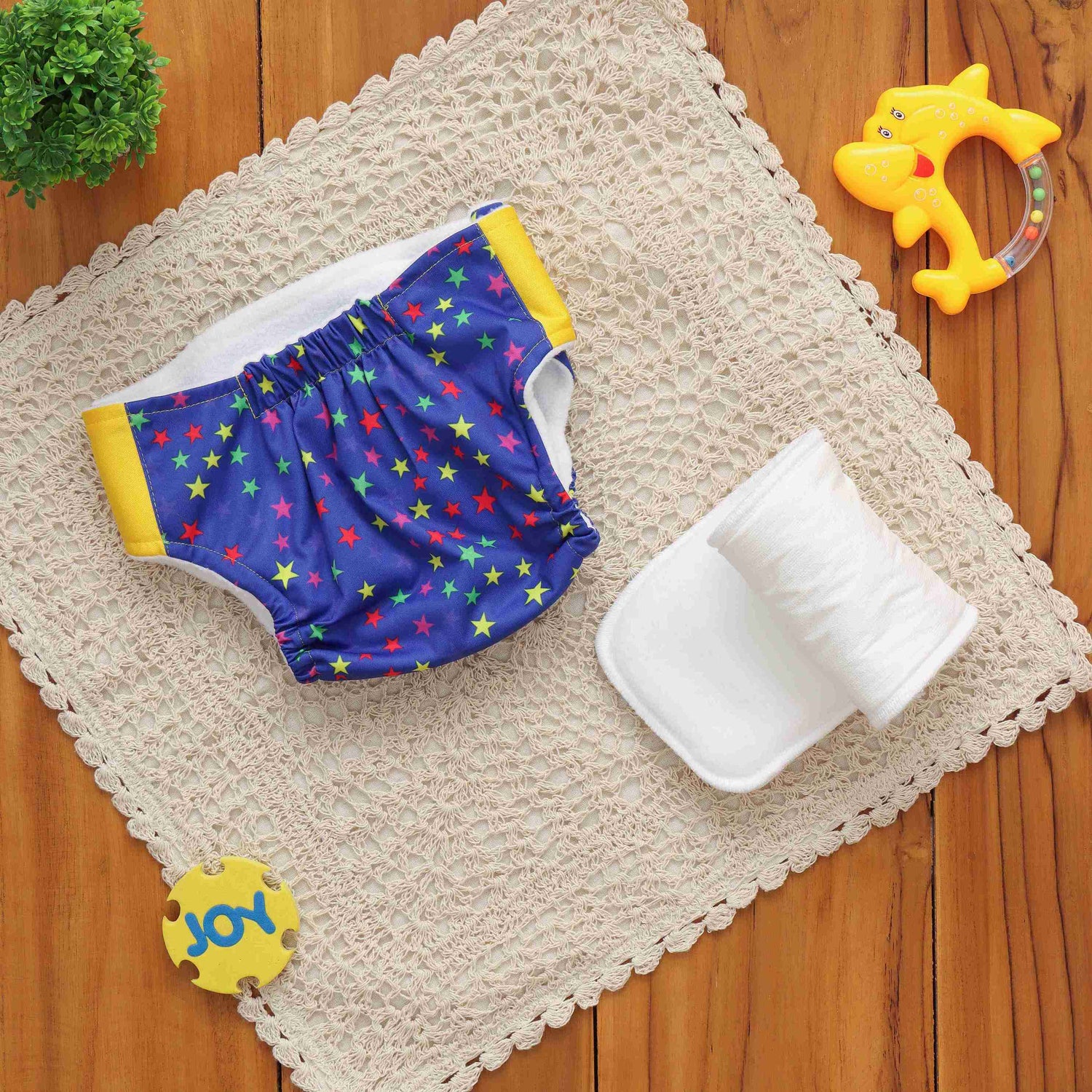 Eco-Luxe Cloth Diapers for Newborns - Sustainable Style