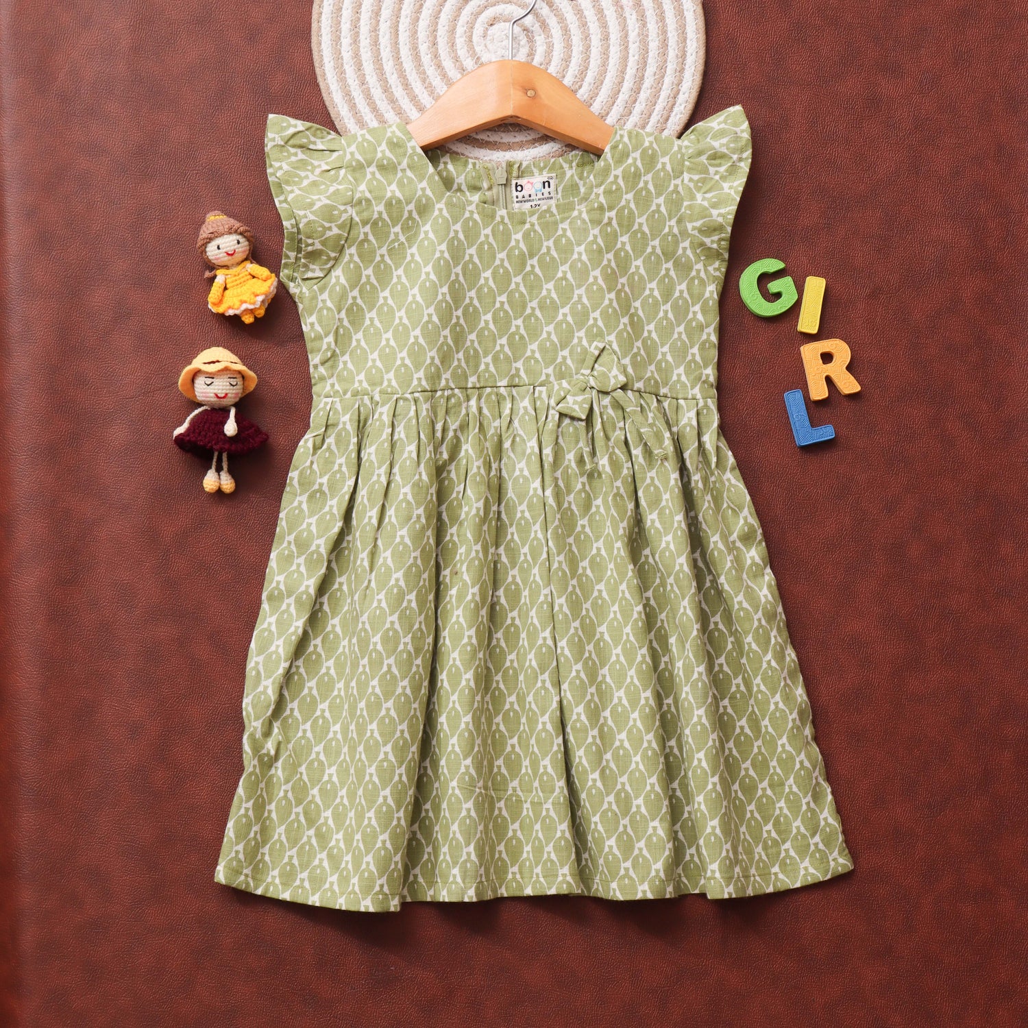 Leafy Luxe: Green Pattern Frock for Little Girls