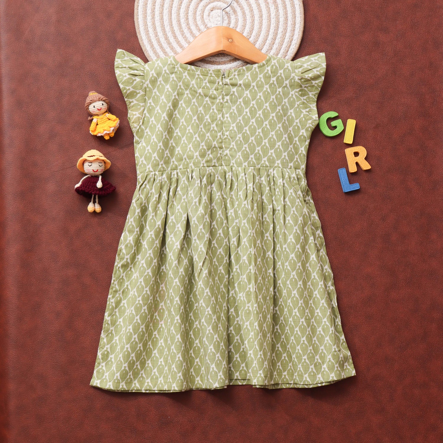 Leafy Luxe: Green Pattern Frock for Little Girls