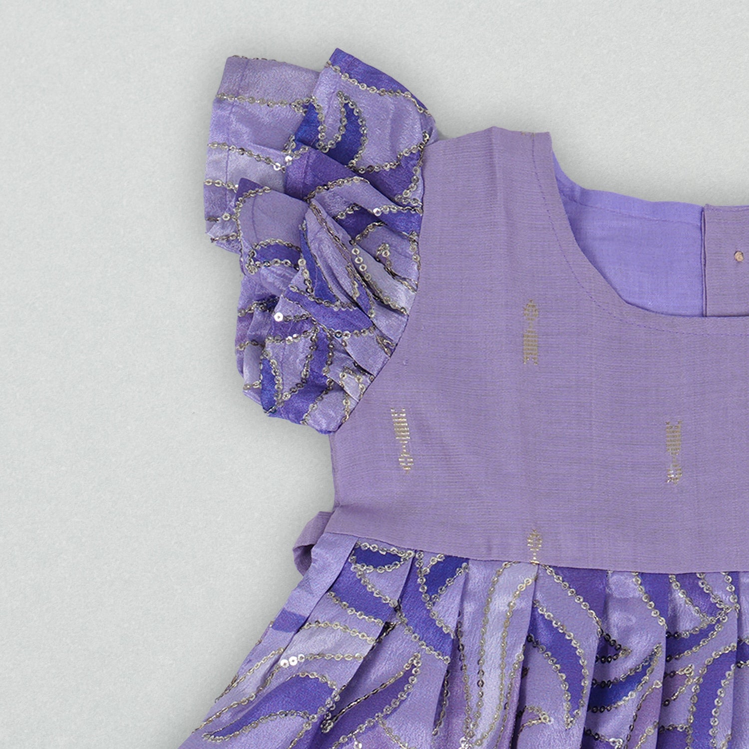 Dazzling Lavender Delight – Glittery Twirls for Little Ones