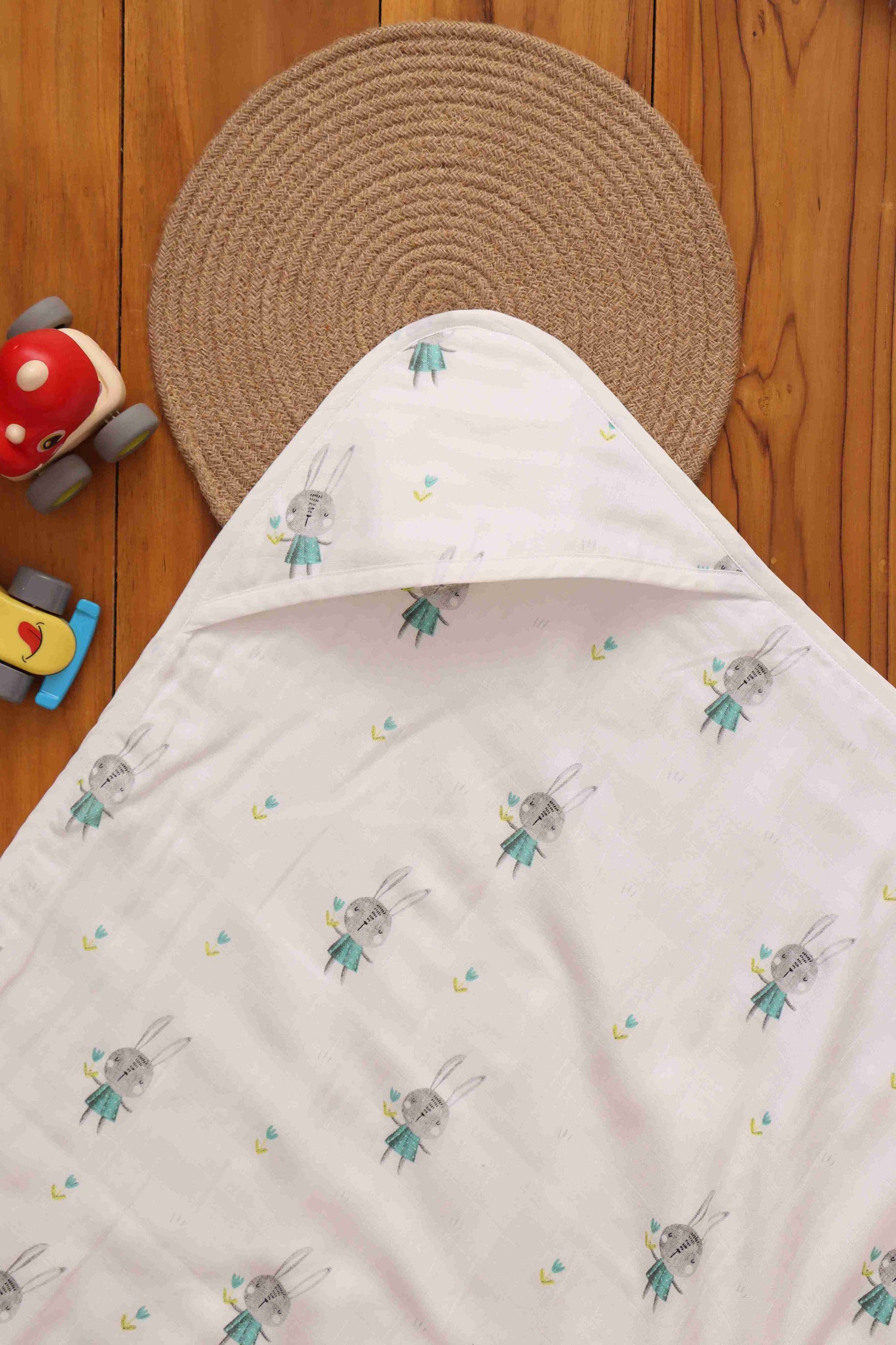 Chic Hooded Baby Towels with Fun Prints - Baby Essentials