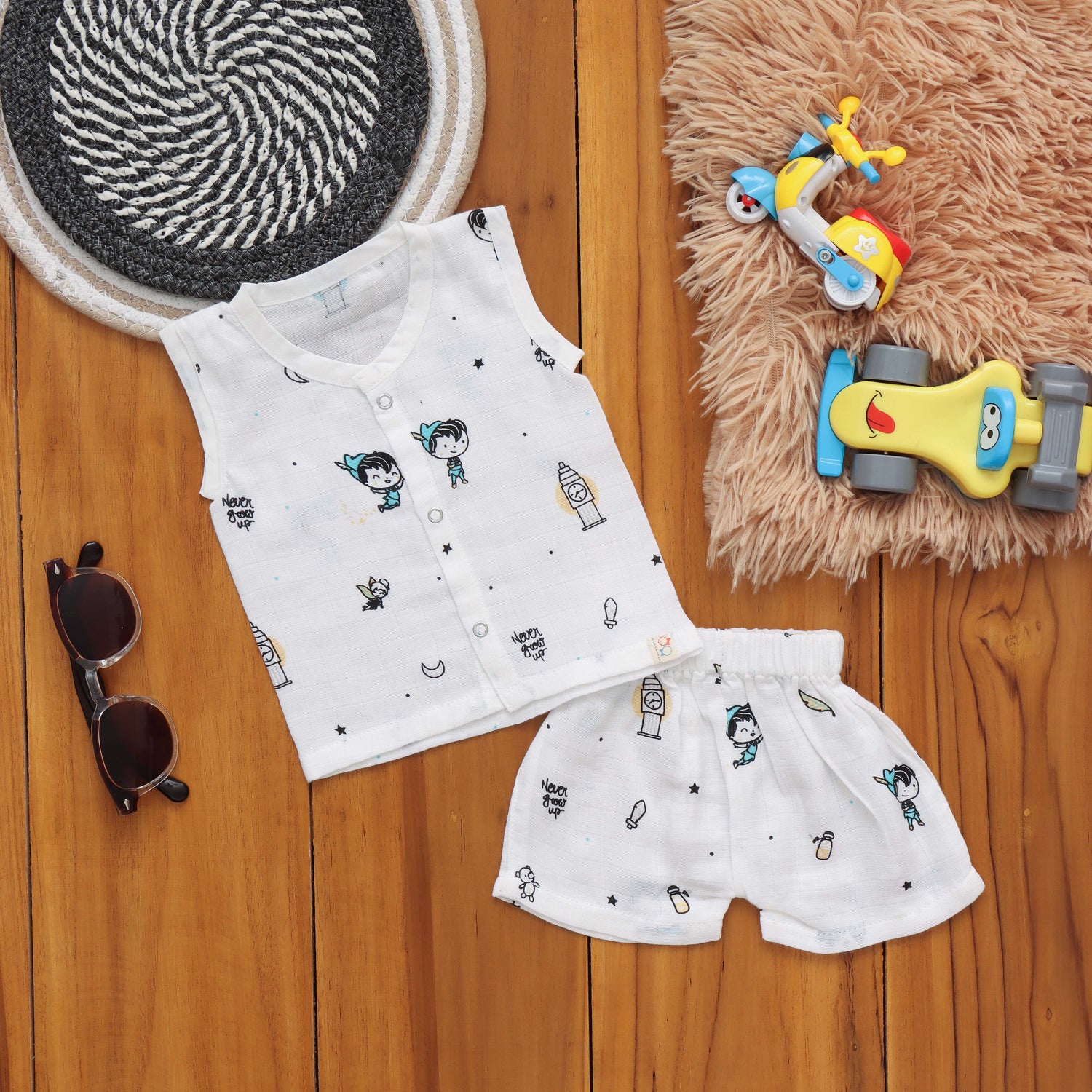 Twinkle Set: Adorable Printed Jabla with Matching Shorts