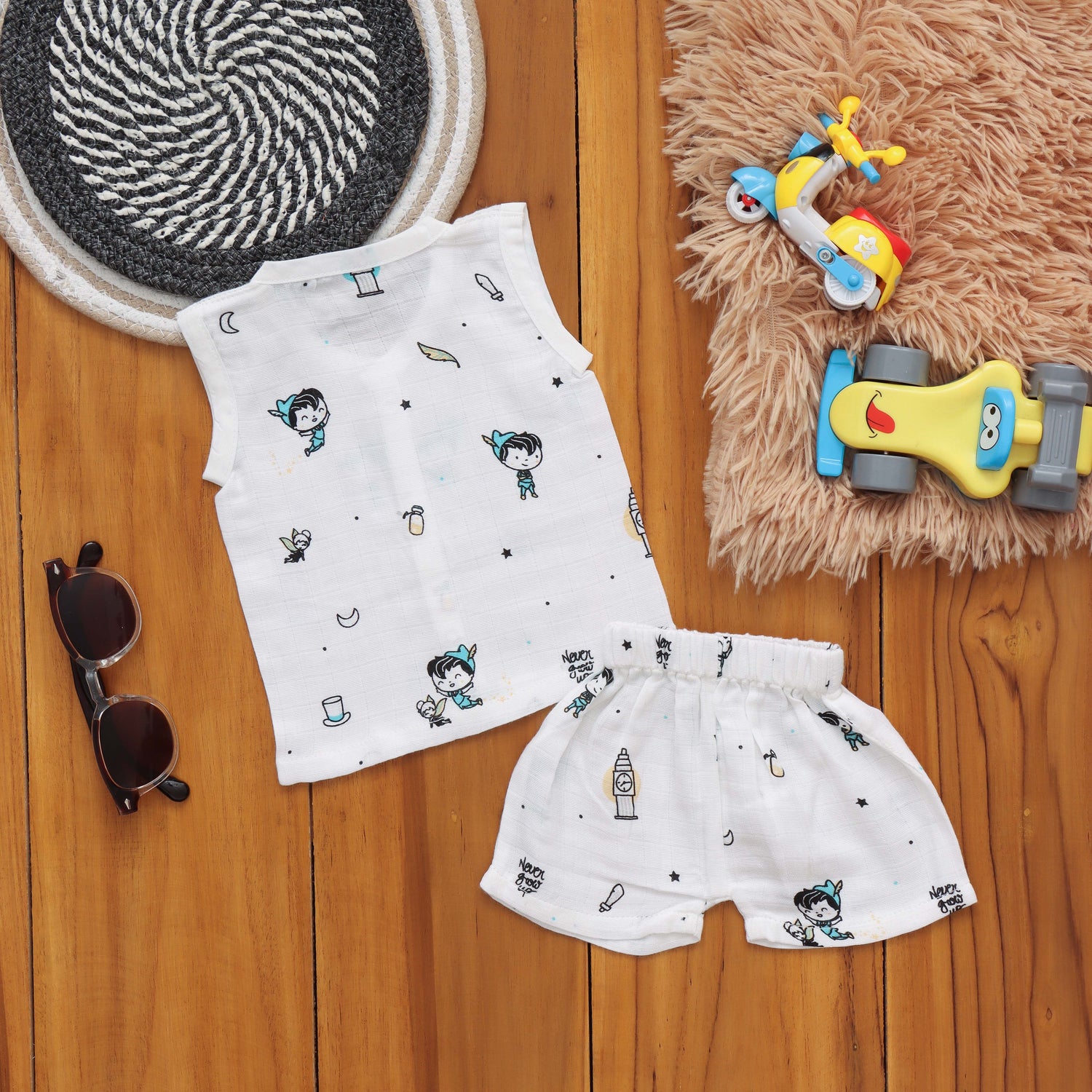 Twinkle Set: Adorable Printed Jabla with Matching Shorts