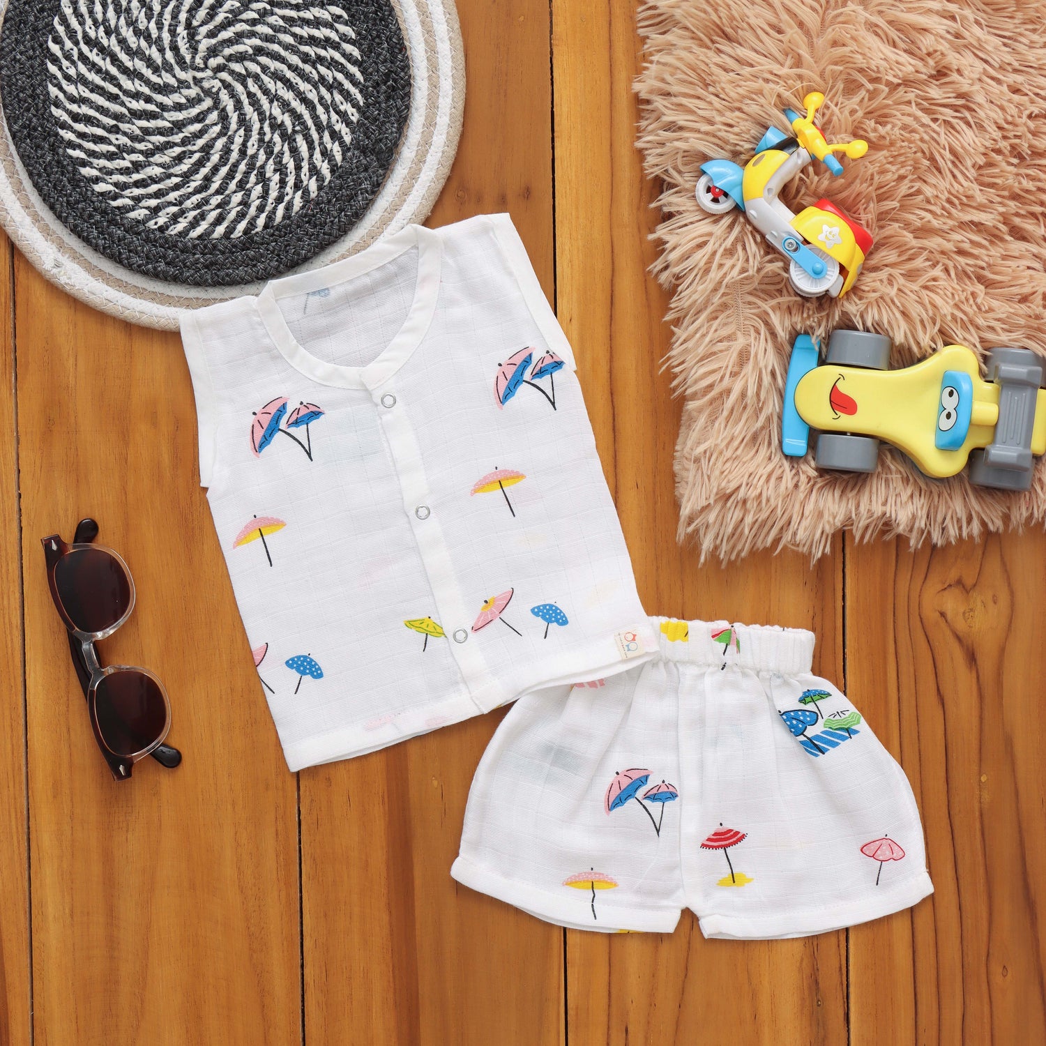 Twinkle Set: Adorable Printed Jabla with Matching Shorts