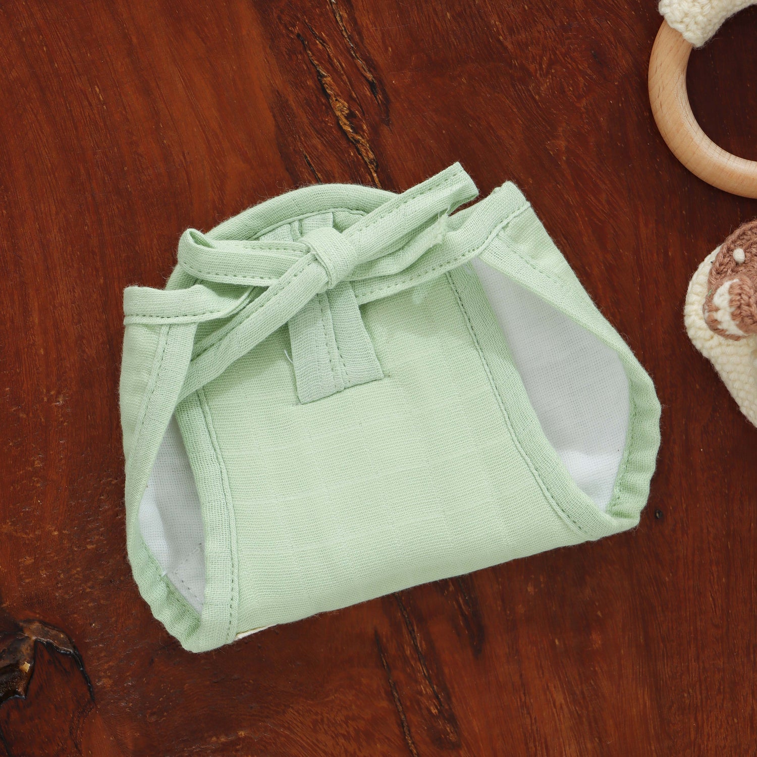 Minimalist Solid Nappy for Newborns - Clean and Comfortable