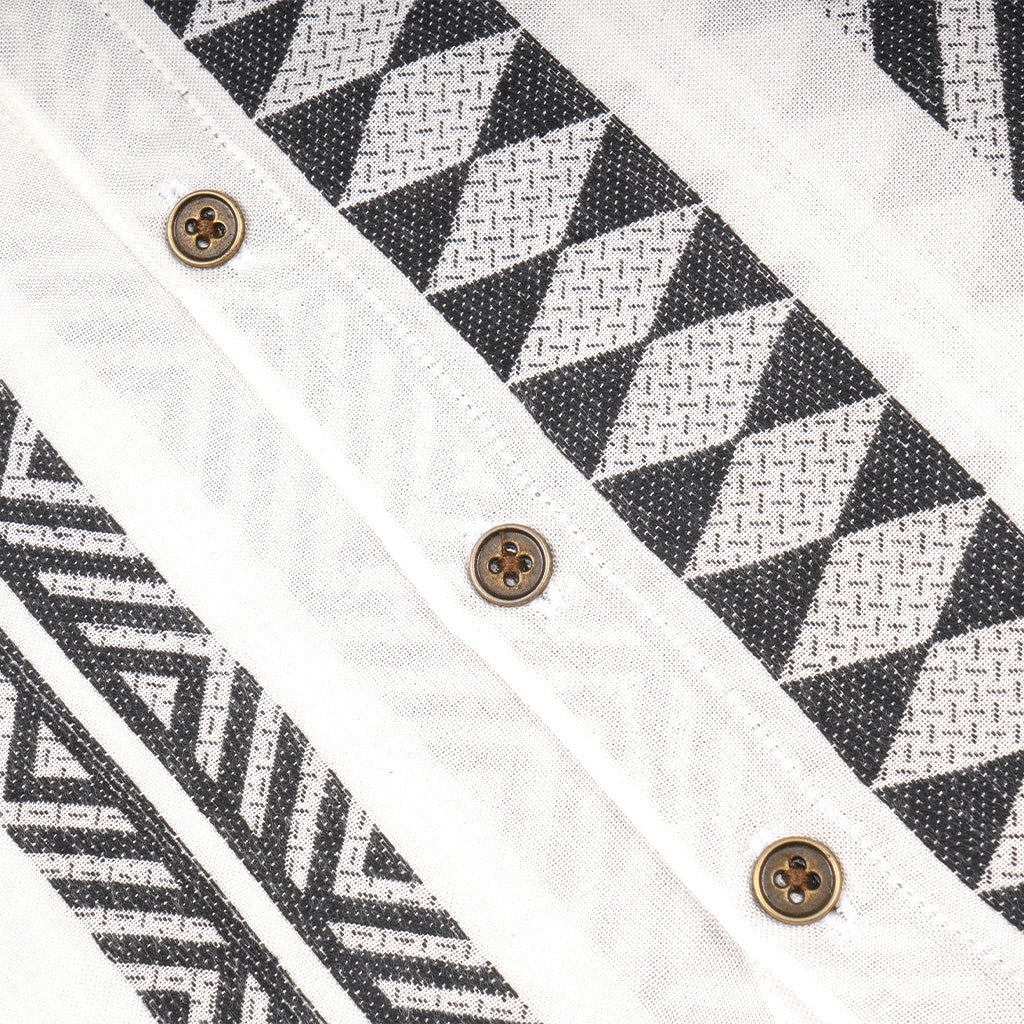 Black and white printed boys' cotton casual shirt with straight collar, featuring half sleeves, by boonbabies.
