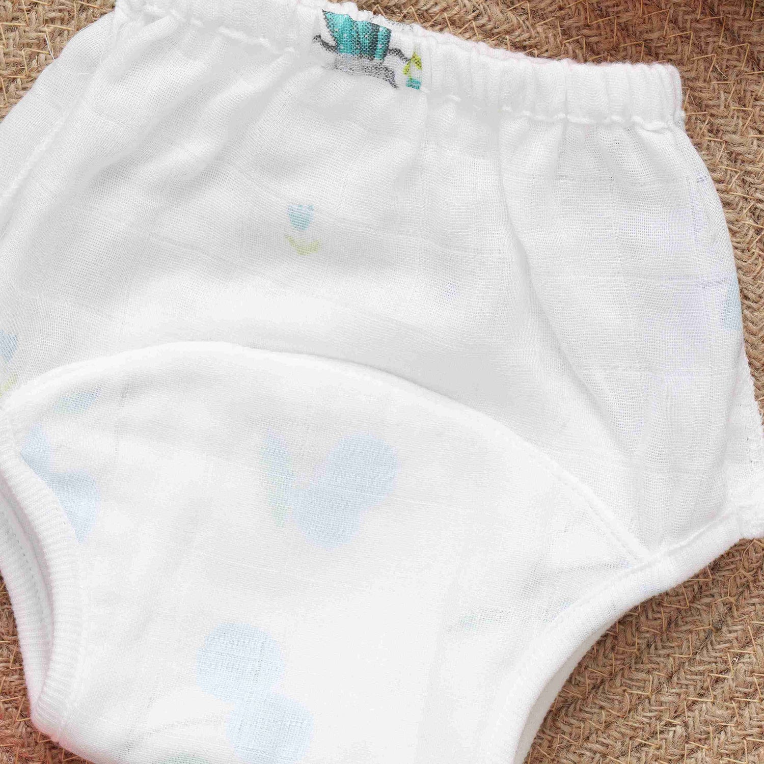 Soft and Secure Printed Muslin Padded Underwear for Babies - Eco-Conscious Choice