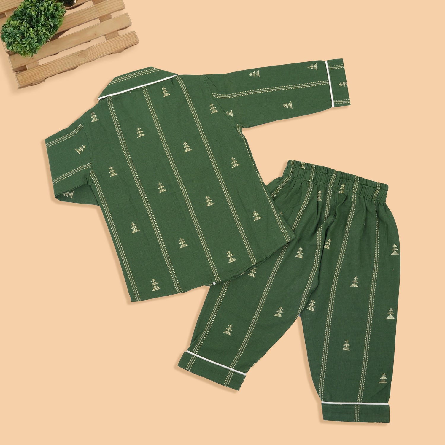 Elegant Green Cotton Girls' Nightwear – Soft & Cozy