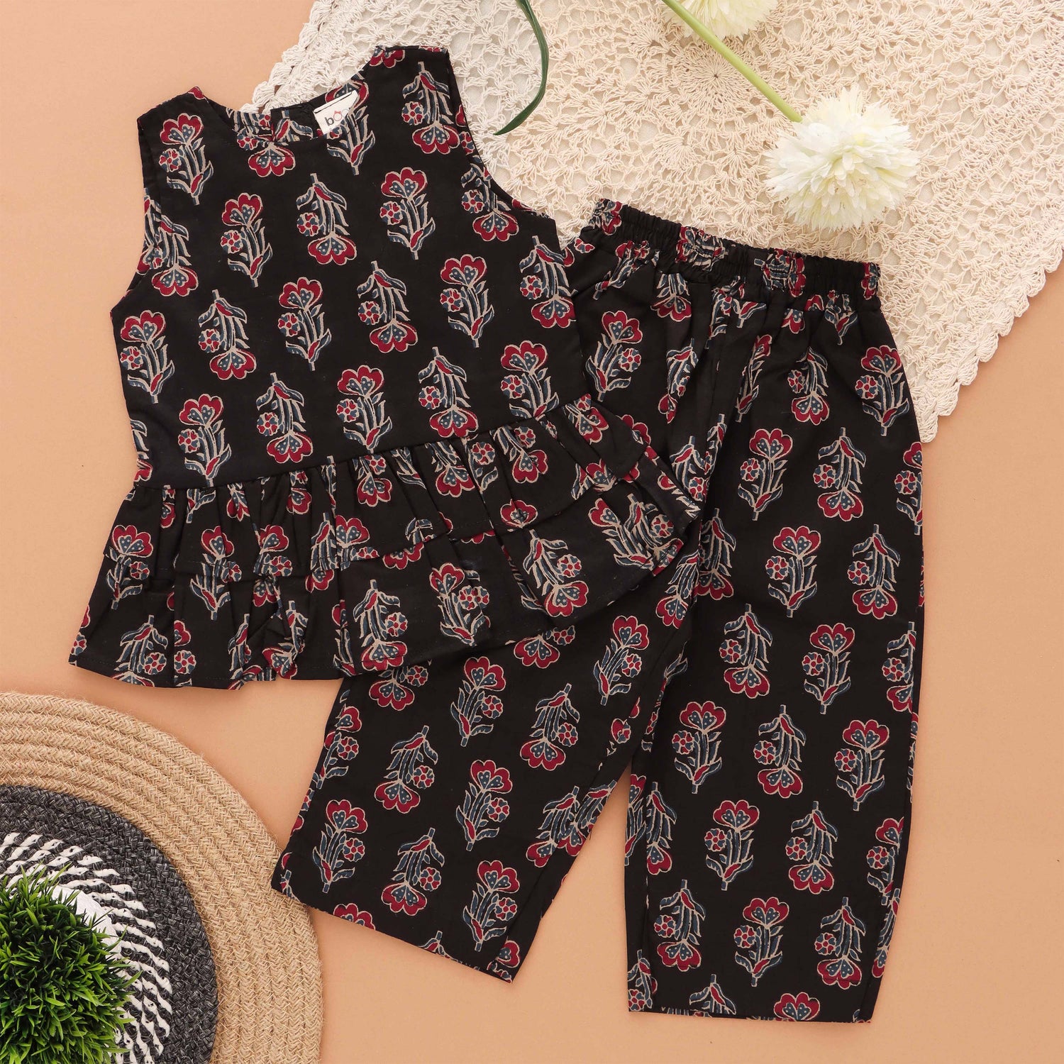 Black Floral Slub Cotton Top & Pant Set with Ruffle Style – Baby Girls