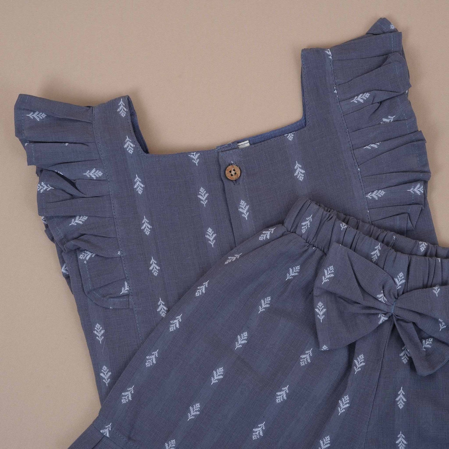 Trendy Grey Chevron Cotton Girls Co-Ord Set - Elegant & Comfortable