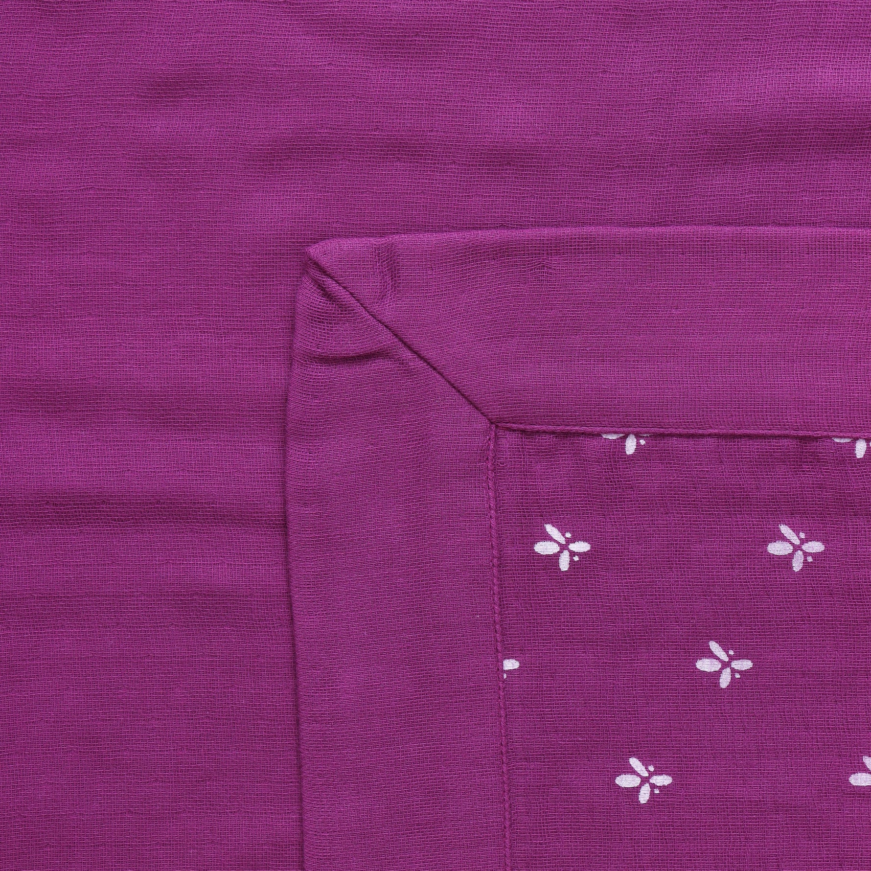 Snuggly Prints: Cute 6-Layer Blanket for Little Ones Boon Babies