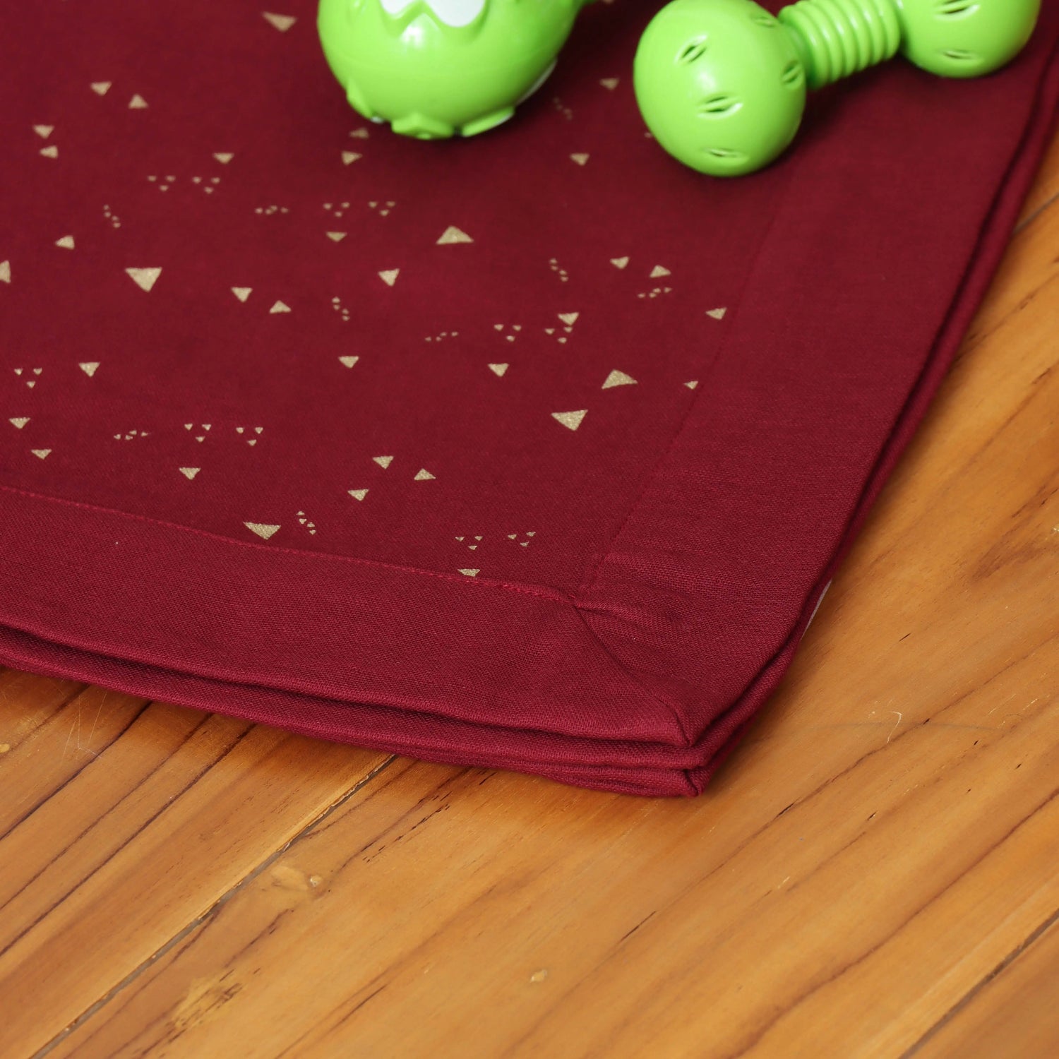 Cuddly Comfort: Cute 6-Layer Printed Blanket for Babies Boon Babies