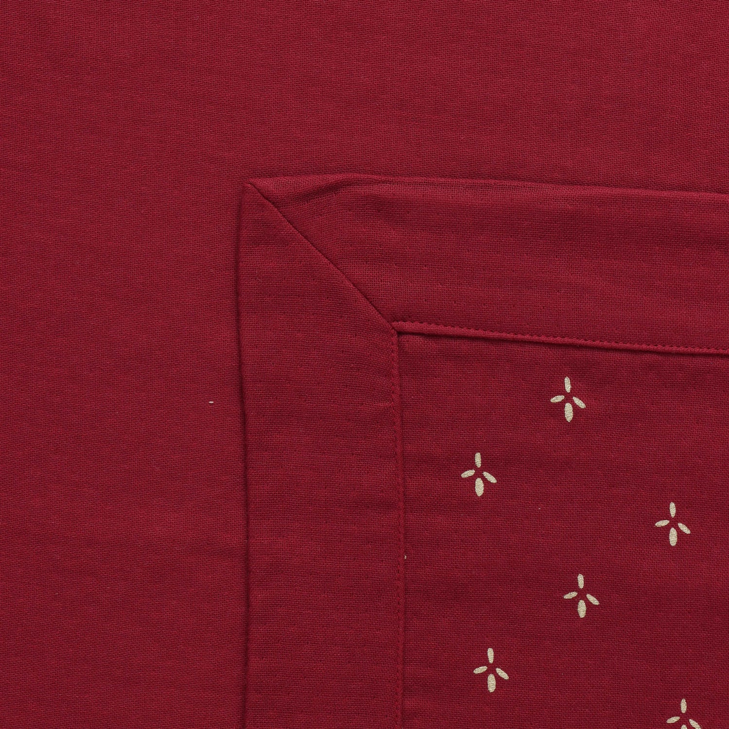 Cuddly Comfort: Cute 6-Layer Printed Blanket for Babies Boon Babies