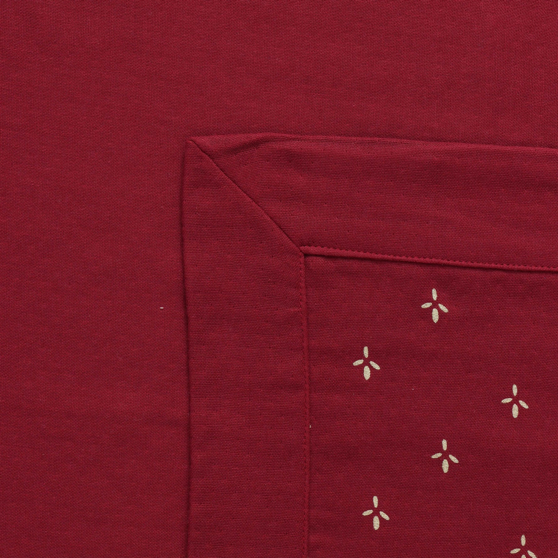 Cuddly Comfort: Cute 6-Layer Printed Blanket for Babies Boon Babies