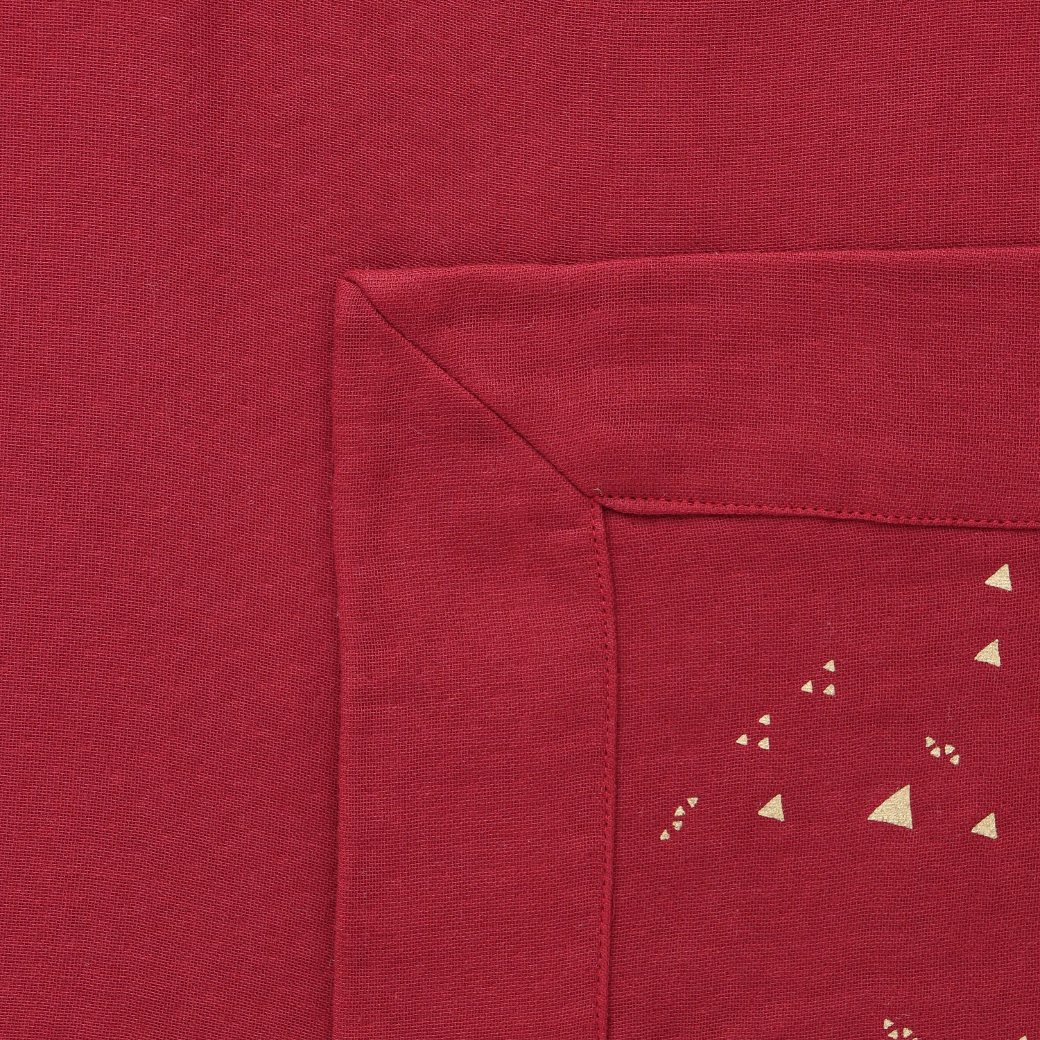 Cuddly Comfort: Cute 6-Layer Printed Blanket for Babies Boon Babies