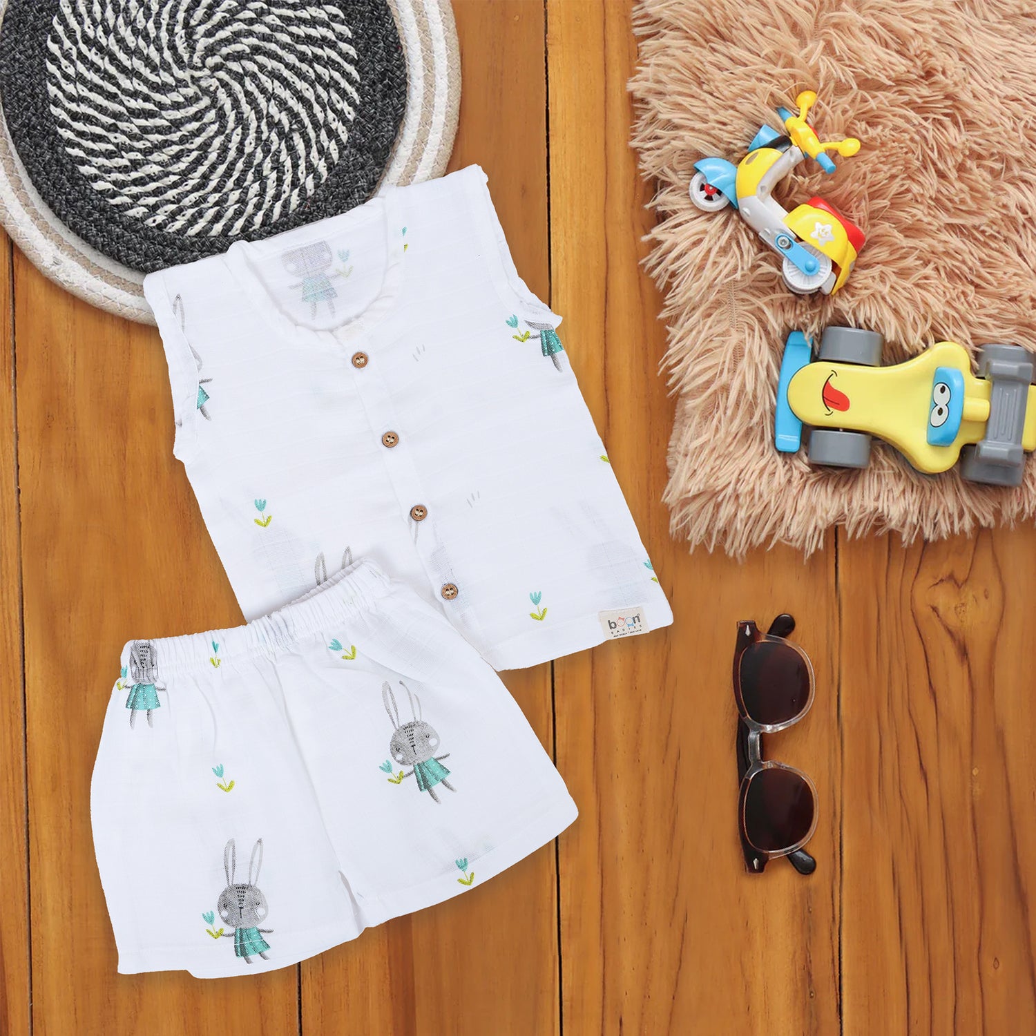 Breathable Muslin Jabla and Shorts Outfit – Adorable Baby Style