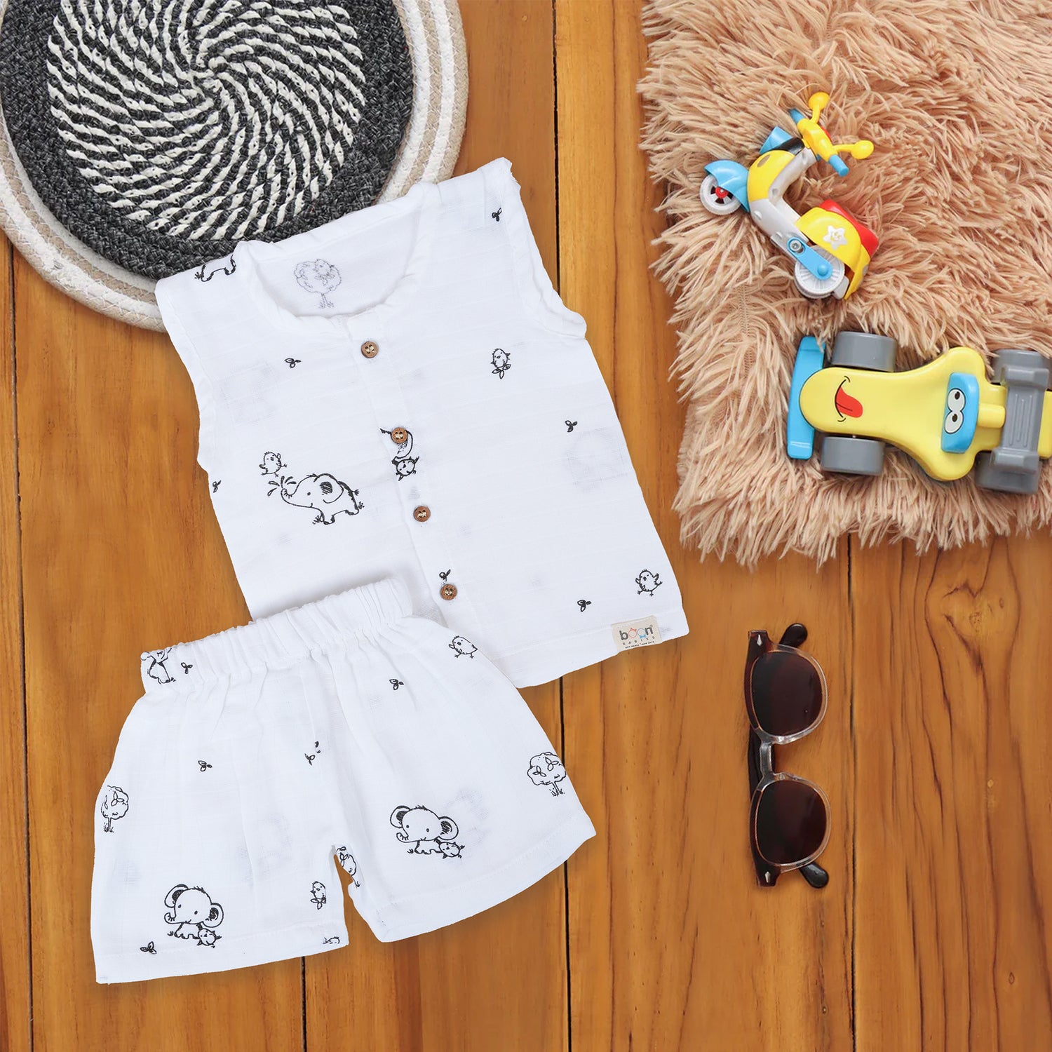 Twinkle Set: Adorable Printed Jabla with Matching Shorts
