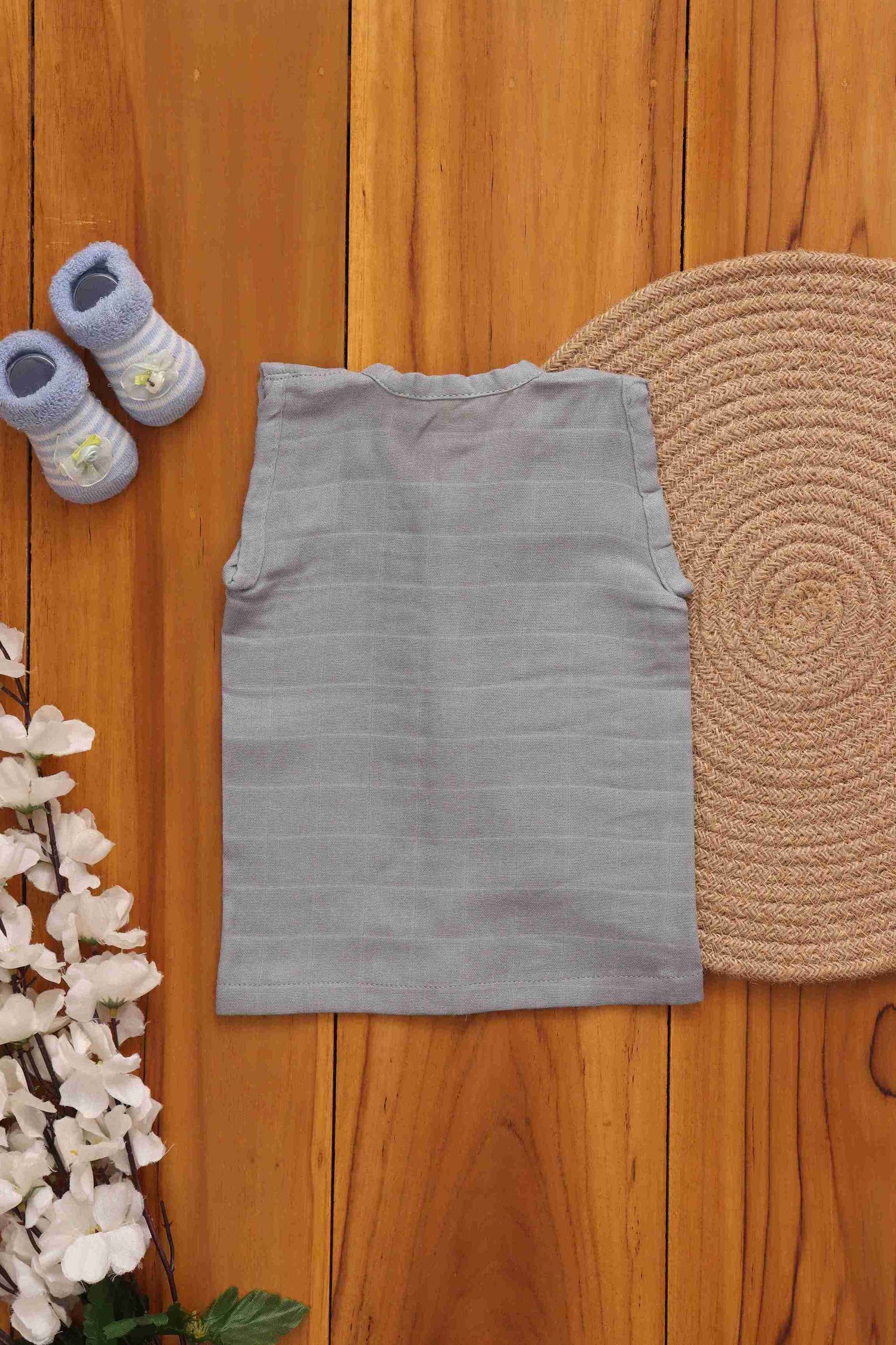 Modern Grey Two-Layer Solid Jabla for Babies Boon Babies