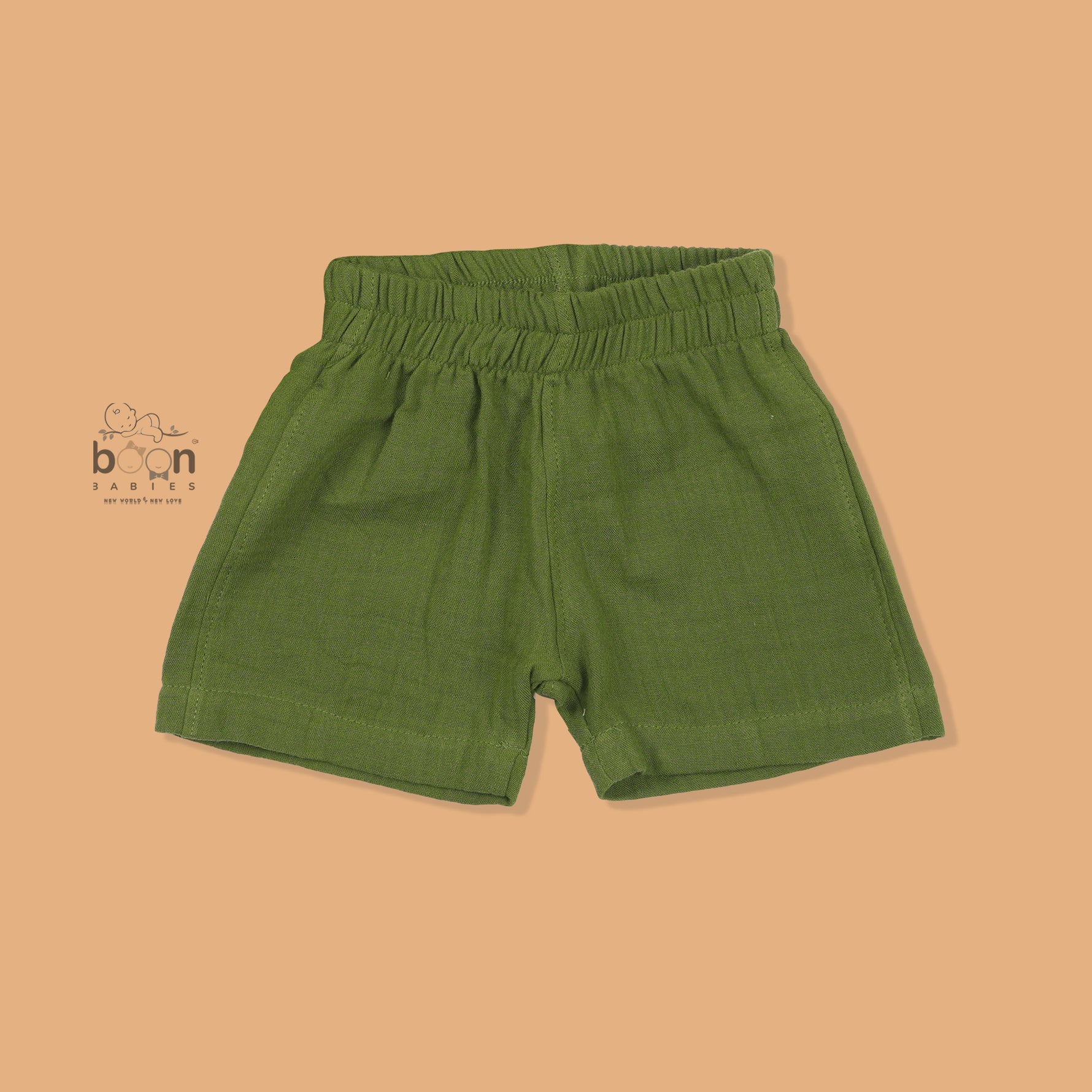 Parrot green crinkle muslin shirt and shorts set with giraffe embroidery for boys – made by Boon Babies, Coimbatore, in breathable fabric for ages 12M to 5Y.
